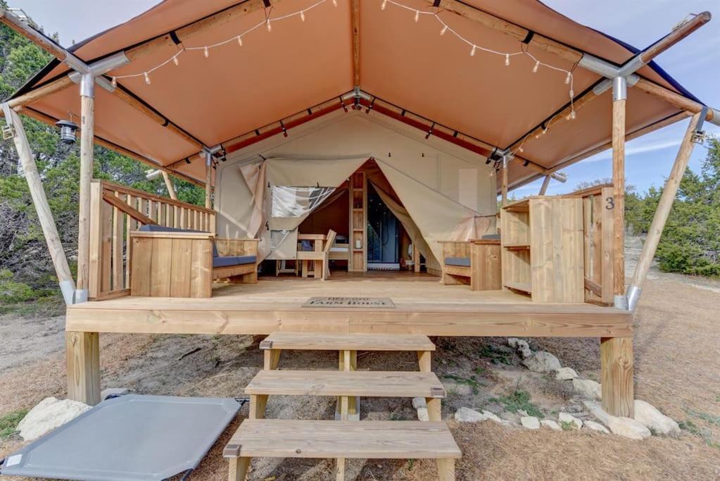 Hotel 12 Fires Luxury Glamping With Heating #3 Johnson City Esterno foto